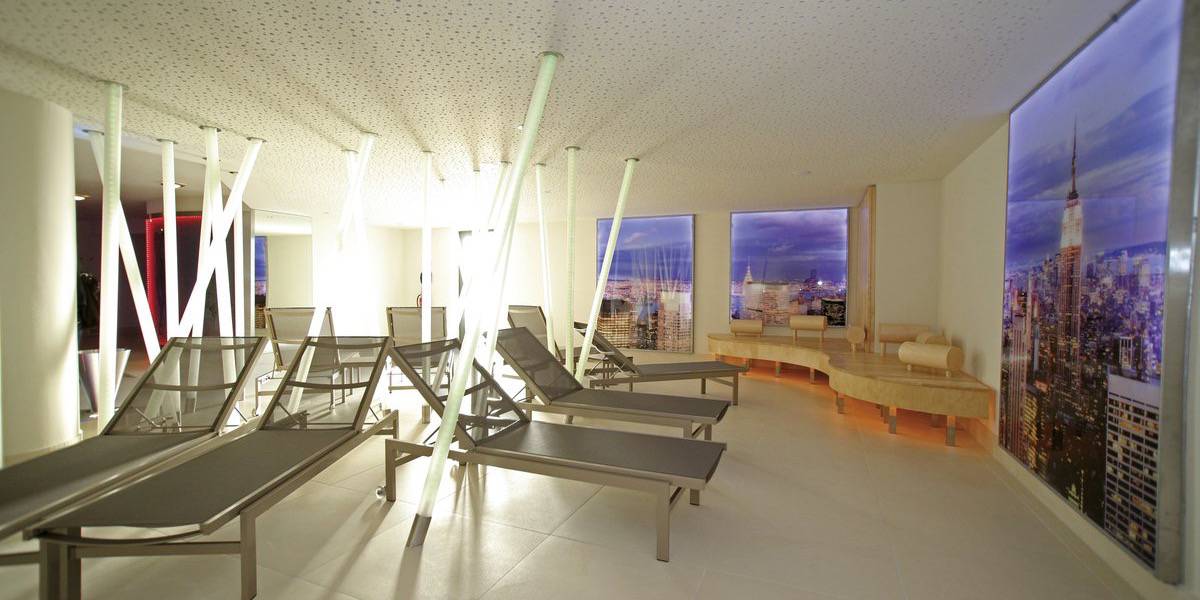 Salud y bienestar - WELLNESS AREA MANHATTAN FITNESS