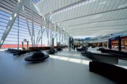 Estaciónes y aeropuertos - FERIHEGY INTERNATIONAL AIRPORT - SKY COURT TERMINAL 2