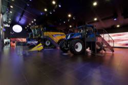Exposiciónes - SUSTAINABLE FARM PAVILLON EXPO MILANO 2015 - NEW HOLLAND AGRICULTURE