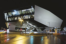 Espacios públicos - Porsche Museum Stuttgart