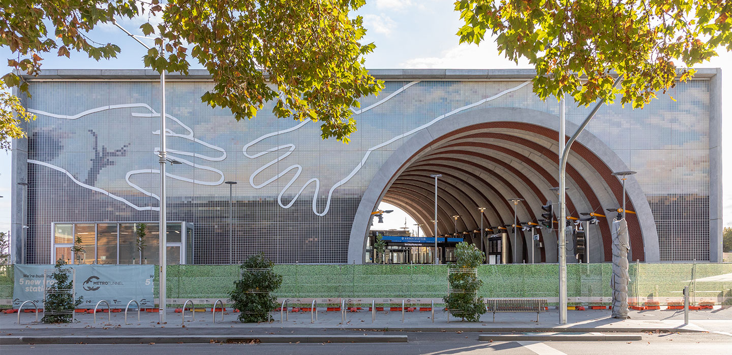 Estaciónes y aeropuertos - Arden Station: arte público y superficies ecoactivas para una nueva arquitectura urbana