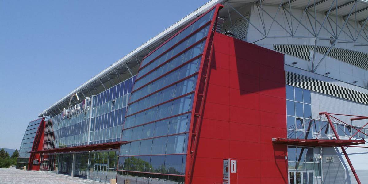 Espacios públicos - VESZPRÉM ARENA